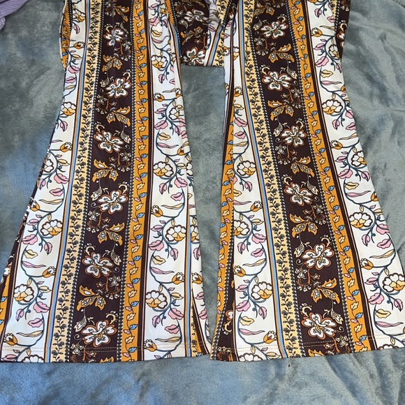 Flared pants - Picture 3 of 4